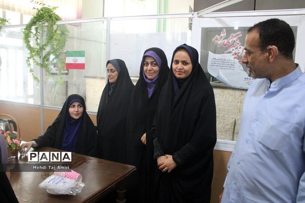 تجلیل از مسئول خبرگزاری پانا استان بوشهر