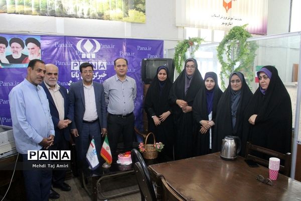 تجلیل از مسئول خبرگزاری پانا استان بوشهر