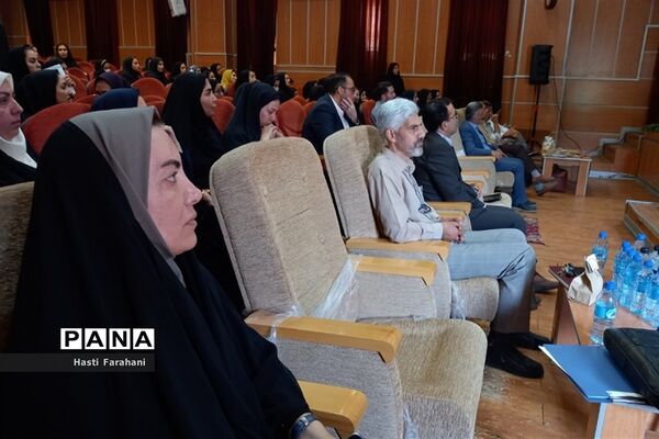 اختتامیه دوره پیش‌دبستانی در شهرستان قرچک