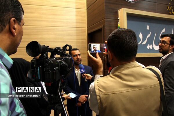 نشست خبری معاون سیاسی، امنیتی و اجتماعی استاندار یزد با موضوع اجرای قانون جوانی جمعیت