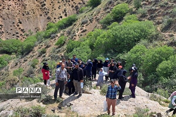 کوهنوردی همکاران فرهنگی شهرستان راز و جرگلان