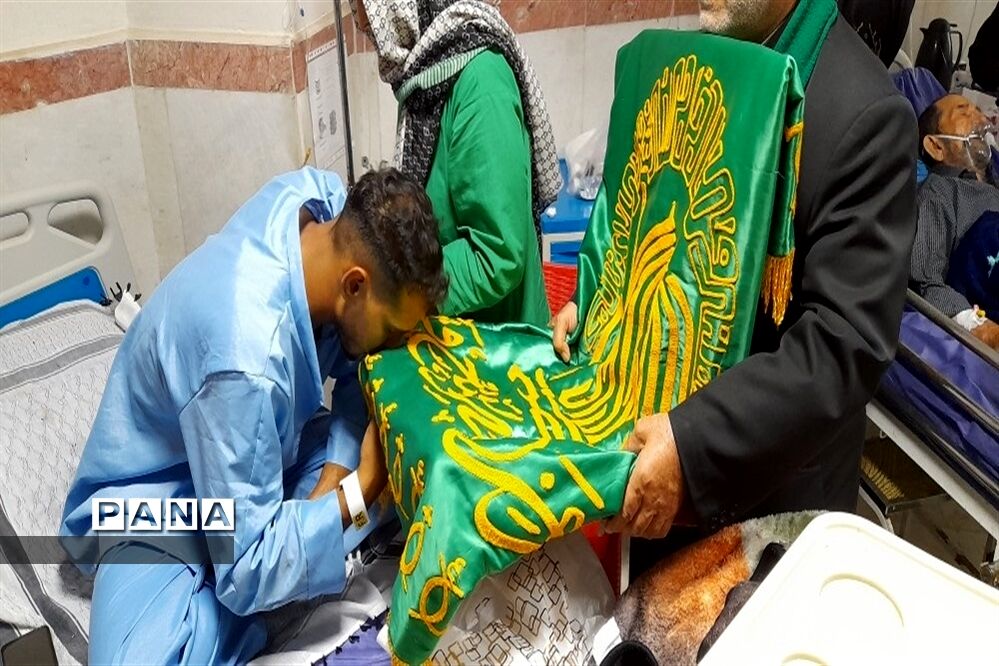 همه زیر سایه خورشید هستیم