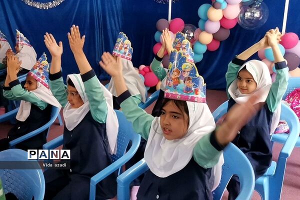 جشن الفبا در پایان سال تحصیلی در دبستان دخترانه  سما ۲ رودهن