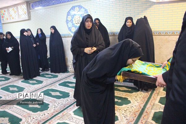 حضور خادمان حرم مطهر رضوی (ع) در اداره کل آموزش و پرورش کرمانشاه