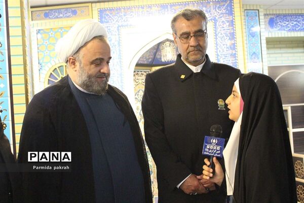 حضور خادمان حرم مطهر رضوی (ع) در اداره کل آموزش و پرورش کرمانشاه