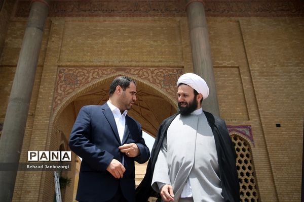 تجدید بیعت وزیر آموزش و پرورش با آرمان‌های امام راحل و ادای احترام به مقام شامخ شهیدان رجایی و باهنر