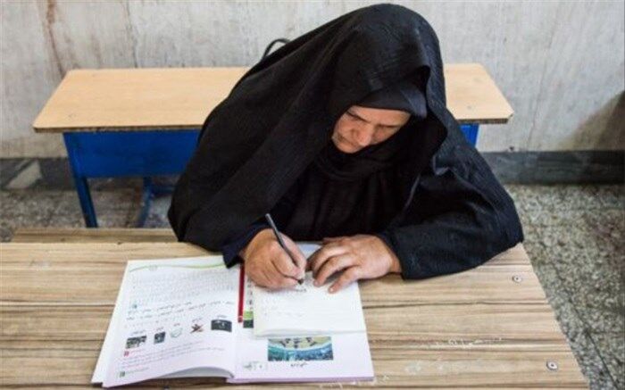 نهضت سوادآموزی ایران سالانه 30 هزار نفر از اتباع خارجی را آموزش می‌دهد