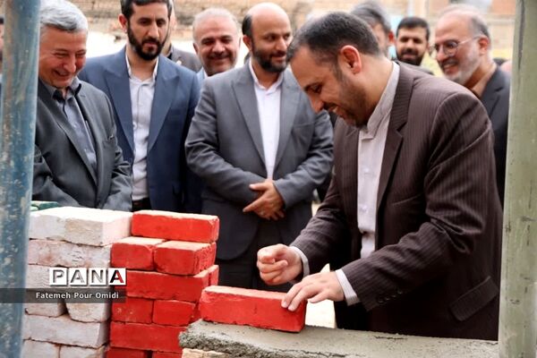 آئین افتتاح و خشت‌گذاری مدارس خیرساز در اسلامشهر
