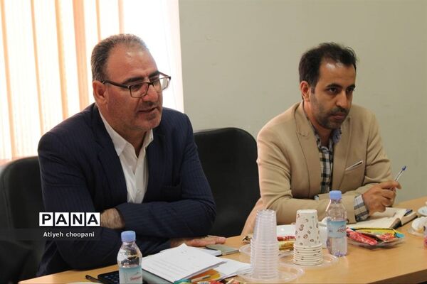 جلسه هم‌اندیشی و هم‌افزایی مدیران سازمان دانش‌آموزی شهر تهران