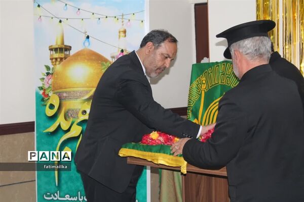 برگزاری آیین پرچم‌گردانی حرم مطهر امام‌رضا(ع) در آموزشگاه امام‌رضا(ع) فیروزکوه