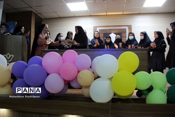 اختتامیه جشنواره سفیران سلامت و نوجوان سالم دراسلامشهر