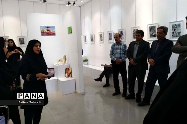 برپایی نمایشگاه عکس در اداره‌کل آموزش و پرورش استان فارس