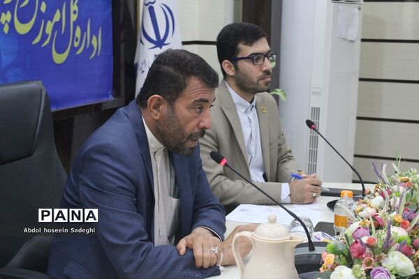 جلسه گروه بهبود کیفیت سواد‌آموزی آموزش و پرورش استان بوشهر