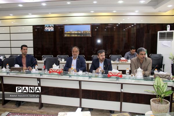 جلسه گروه بهبود کیفیت سواد‌آموزی آموزش و پرورش استان بوشهر