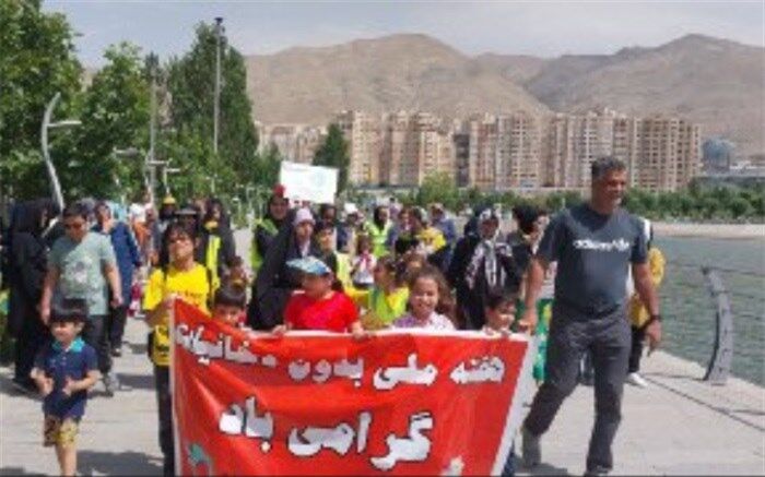برگزاری رویداد فرهنگی ورزشی هفته ملی بدون دخانیات در دریاچه شهدای خلیج فارس