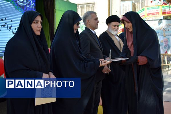 طنین زنگ انقلاب در بهارستان‌دو 