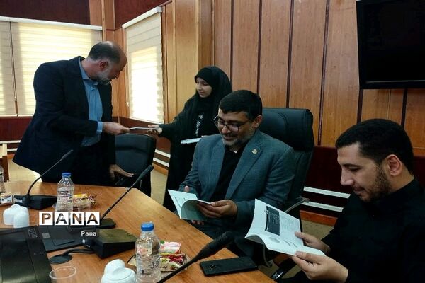 مراسم رونمایی از کتاب دانش‌آموز خبرنگار پانا
