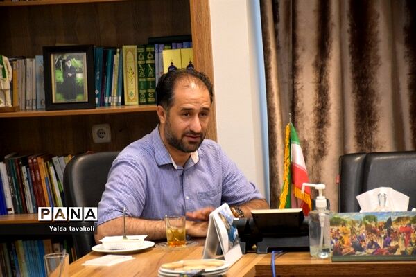 جلسه تفاهم‌نامه همکاری بین روابط‌ عمومی ادارات آموزش و پرورش و دانش‌آموزان خبرنگار در مشهد
