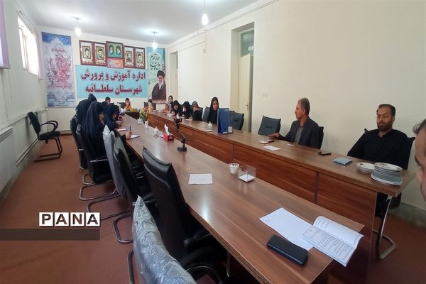 برگزاری دوره خبرنویسی و سواد‌رسانه برای دانش‌آموزان منطقه سلطانیه