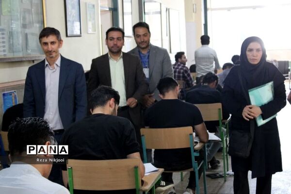 آزمون استخدامی دبیری در ناحیه یک بهارستان