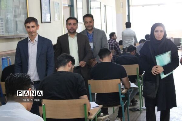 آزمون استخدامی دبیری در ناحیه یک بهارستان