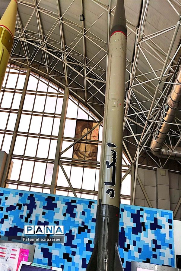 حضور دانش‌آموزان سمپاد منطقه ۱۲ در پارک ملی هوا و فضای تهران و پایگاه پهپاد شهر کاشان