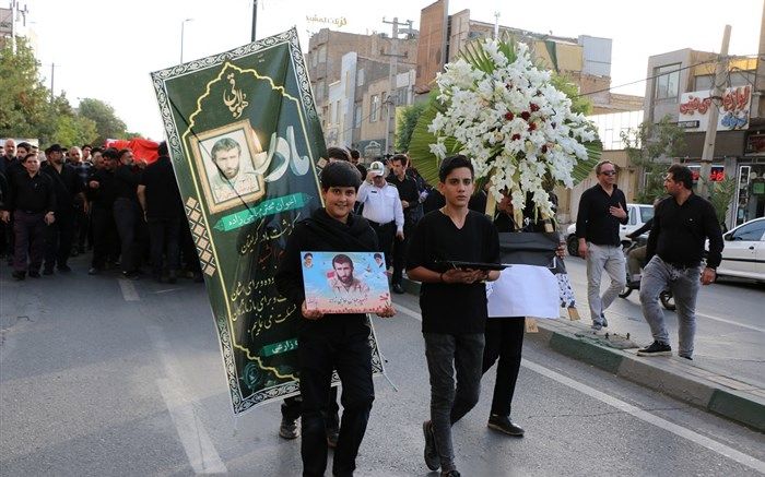 پیکر مادر شهید «حاجی زاده» در قم تشییع و خاکسپاری شد