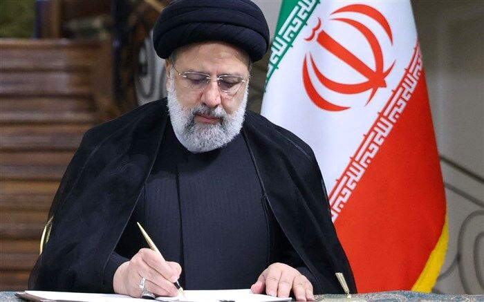 آیت الله رئیسی قهرمانی تیم ملی وزنه‌برداری نوجوانان را تبریک گفت