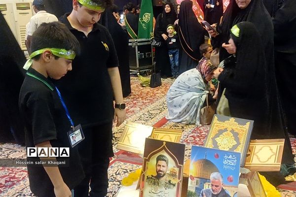 اجتماع  و عزاداری سربازان ظهور امام زمان(عج) در حرم مطهر احمد ابن موسی (ع)