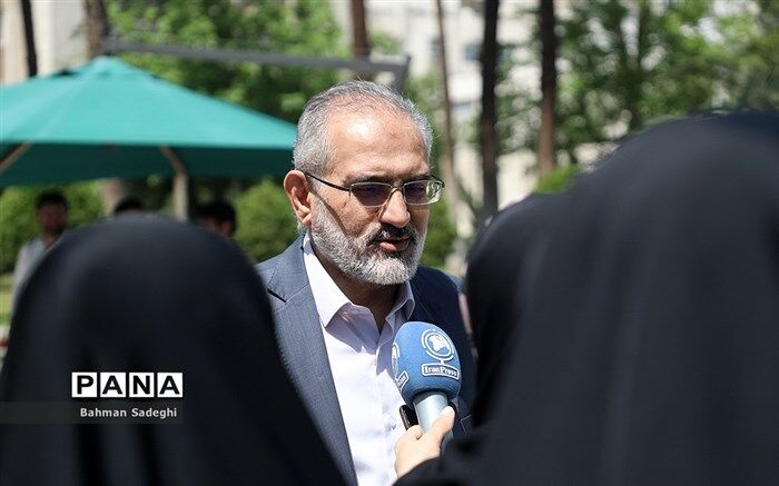 مذاکرات سیاسی برای آزادسازی پول‌های بلوکه شده در کره انجام می‌شود