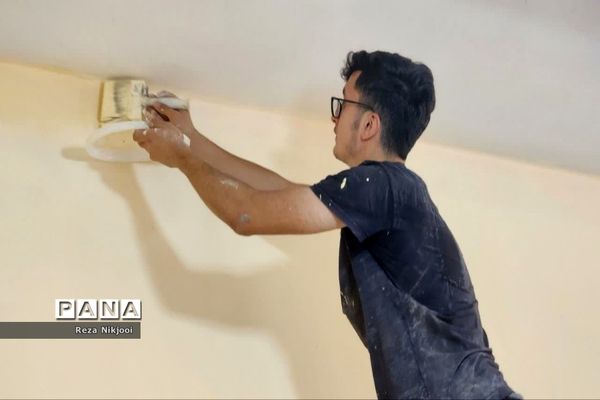 رنگ‌آمیزی مدارس ناحیه یک بهارستان با طعم کارورزی هنرستانی