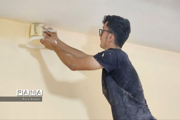 رنگ‌آمیزی مدارس ناحیه یک بهارستان با طعم کارورزی هنرستانی