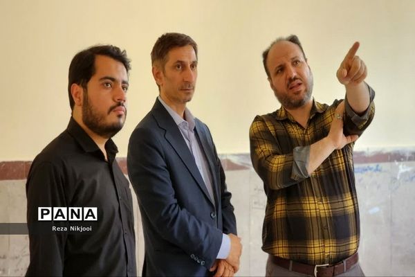 رنگ‌آمیزی مدارس ناحیه یک بهارستان با طعم کارورزی هنرستانی