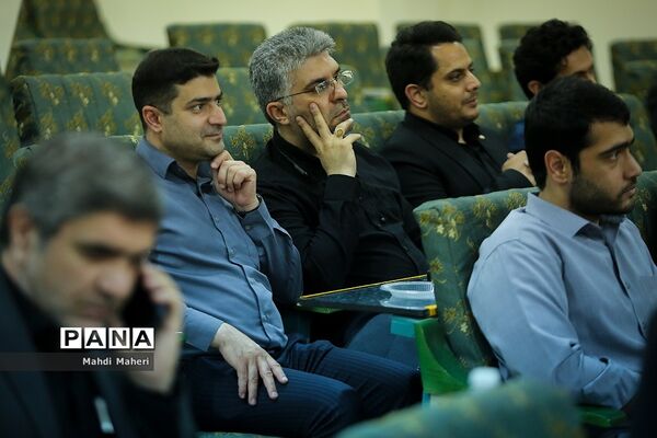 مراسم تجلیل از مناطق فعال شهر تهران در اکران‌های مدرسه‌ای فیلم‌های مستند خیرین