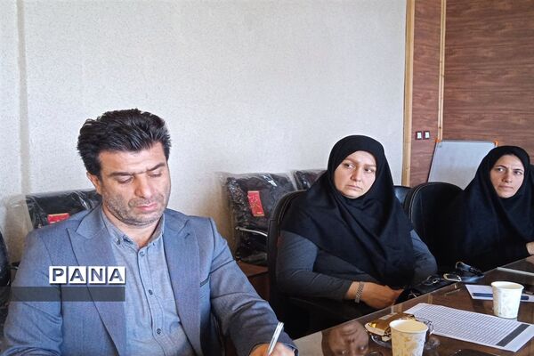 برگزاری جلسه شورای آموزش و پرورش نور