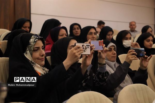 بازدید خبرنگاران از پروژه های دانشگاه علوم پزشکی تبریز