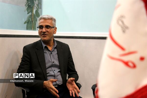 بازدید معاون سوادآموزی خراسان‌رضوی به‌مناسبت روز خبرنگار از سازمان آگهی‌های روزنامه  خراسان