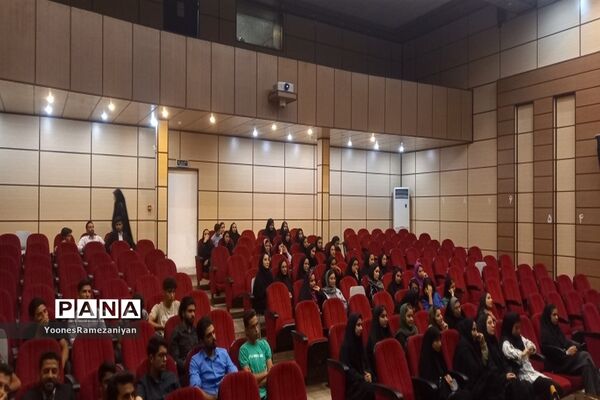 همایش بزرگ انتخاب رشته در خلیل‌آباد