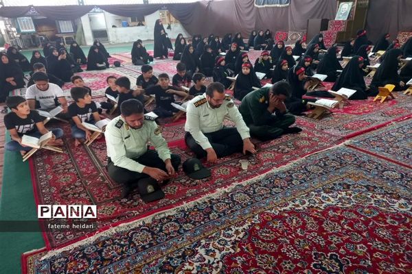 اجتماع قرآن دوستان و قرآن‌آموزان شهرستان خاتم درحمایت از ساحت مقدس قرآن کریم