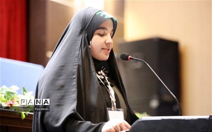 خبرنگاری شیرین است در امواج حاشیه‌ها