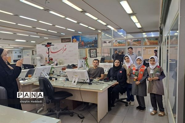 ‌حضور خبرنگاران پانا استان خراسان رضوی در دفتر روزنامه خراسان