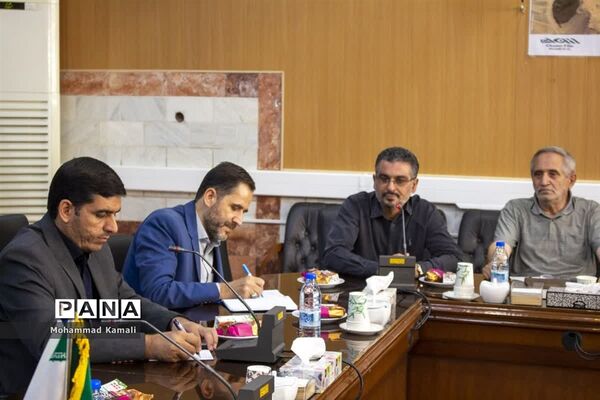 مراسم گرامیداشت روز خبرنگار در محلات