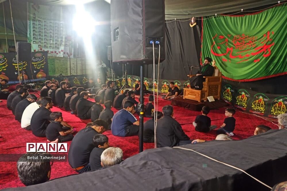 برگزاری یادواره شهدا در شهرستان خاتم