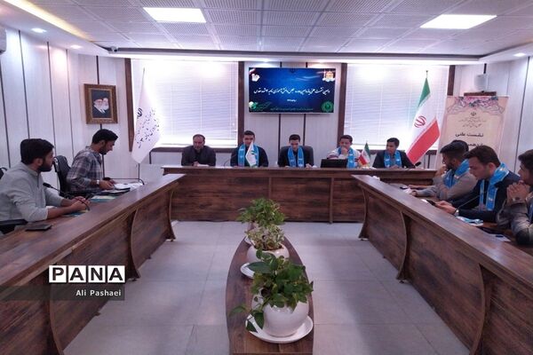 نشست علنی مجلس دانش‌آموزی ناحیه سه مشهد مقدس