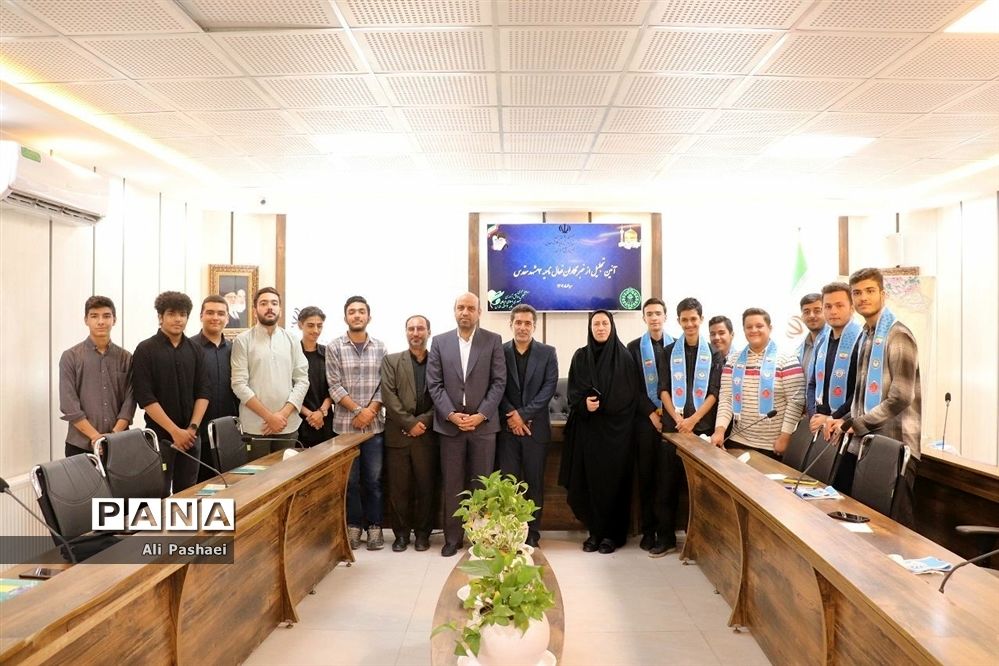 آئین تجلیل از خبرنگاران فعال ناحیه سه مشهد مقدس