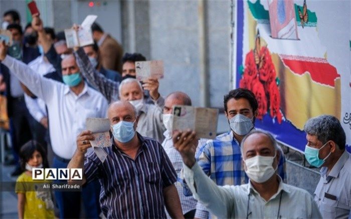 احزاب می‌توانند حلقه‌ای واسط بین مردم و نامزدها باشند