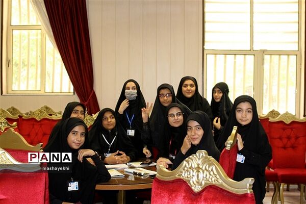 نشست صمیمی اصحاب رسانه با مدیرکل آموزش و پرورش استان کرمان
