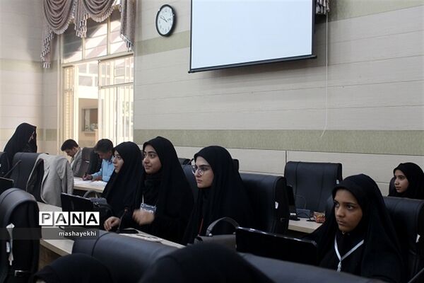 نشست صمیمی اصحاب رسانه با مدیرکل آموزش و پرورش استان کرمان