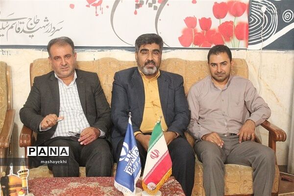 تجلیل از خبرنگاران پانا توسط رئیس رسانه و تبلیغات فرهنگ و ارشاد اسلامی کرمان
