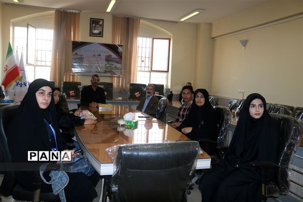 بازدید دانش‌آموزان خبرنگار پانا شهرستان نجف‌آباد از سازمان دانش‌آموزی  و دفتر خبرگزاری پانا‌ استان اصفهان
